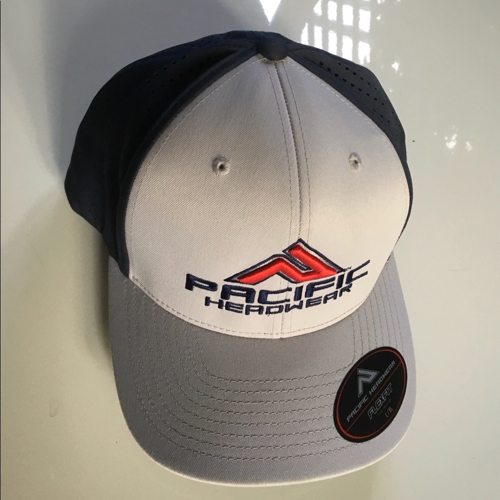 Free with bundle of (2+)Adult hat